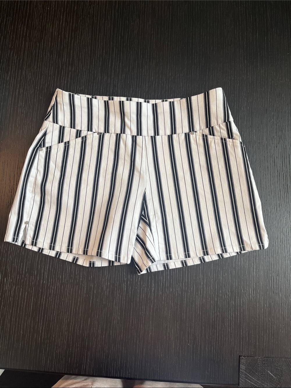INC International Concepts Women’s Shorts - White & Black